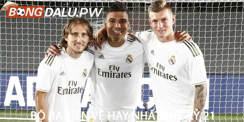 Bộ ba tiền vệ hay nhất thế kỷ 21